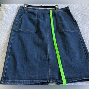 LANDS’END Woman’s Denim Jean Skirt, size 12